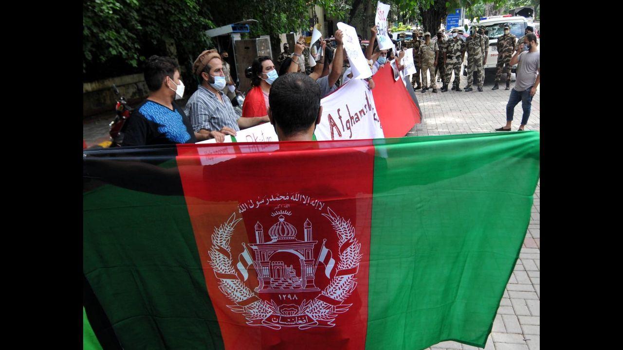 'Terrorism, Pak same sides of a coin': Afghan refugees protest against Taliban